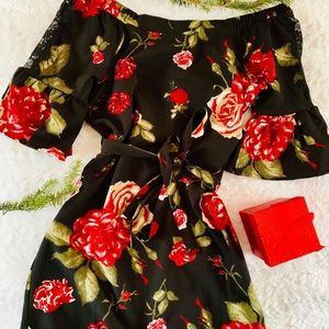 SOLD‼️Clearance ‼️🆕FLORAL DRESS OFF SHOULDER
